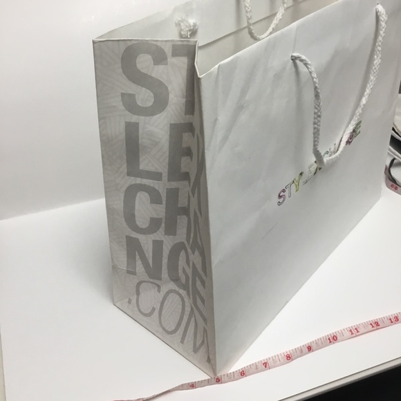 FWP STYLE XCHANGE Paper Shopping Bag - Picture 2 of 4